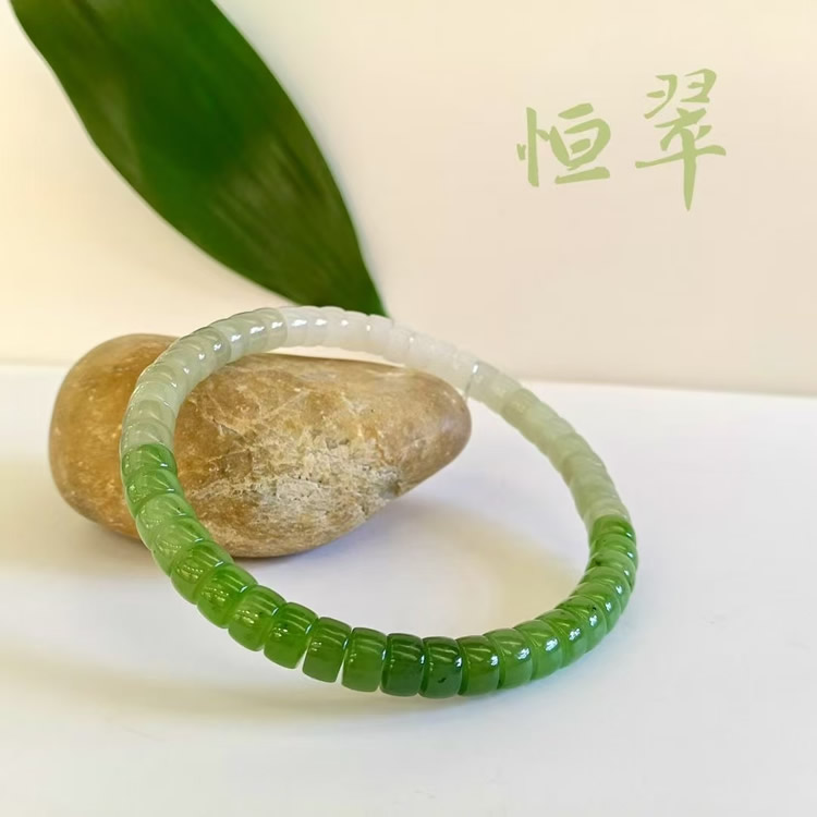 千里江山⛰️渐变手串已到货！-恒翠珠宝有限公司